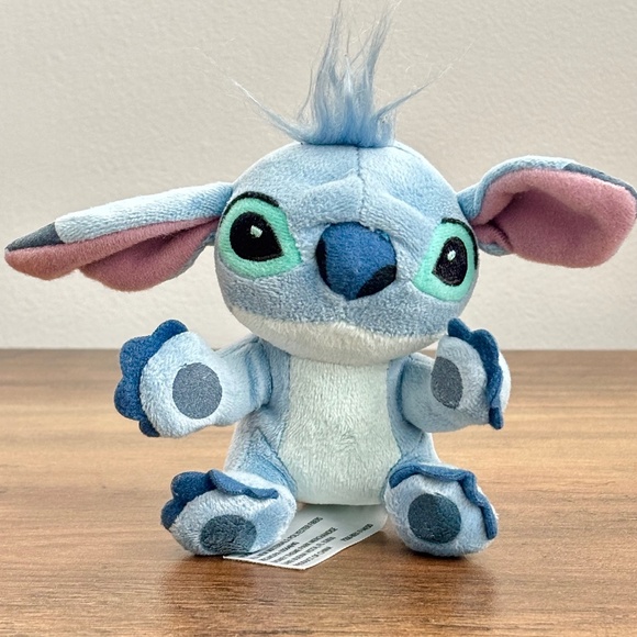 Vintage DISNEY Parks Lilo & STITCH Magnetic Hands Feet Plush Clip On Animal Toy - Picture 1 of 11